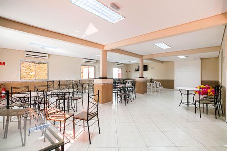 Apartamento para alugar com 72m², 2 quartos e 1 vagaÁrea comum - Salão de festas