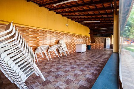 Apartamento para alugar com 72m², 2 quartos e 1 vagaÁrea comum - Salão de festas