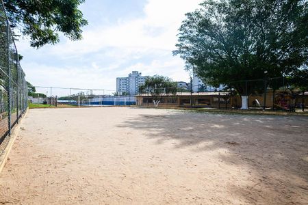 Apartamento para alugar com 72m², 2 quartos e 1 vagaÁrea comum - quadra