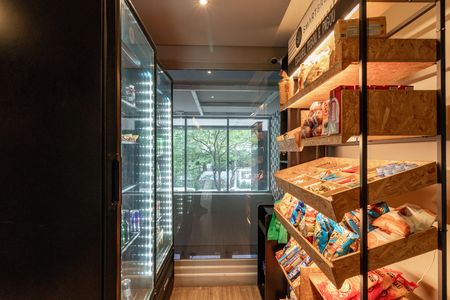 Studio à venda com 29m², 1 quarto e sem vaga Studio à venda com 29m², 1 quarto e sem vagaÁrea comum - Mercado