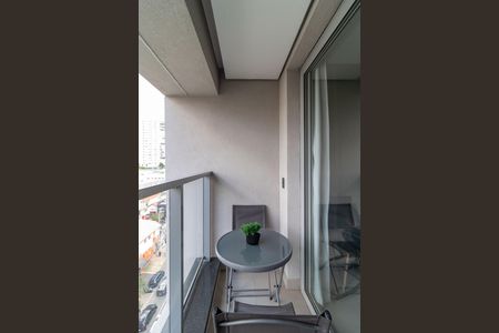 Studio à venda com 29m², 1 quarto e sem vaga Studio à venda com 29m², 1 quarto e sem vagaVaranda