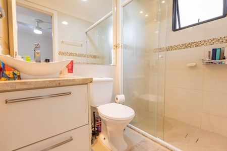 Apartamento à venda com 75m², 3 quartos e 1 vagaBanheiro da Suíte 