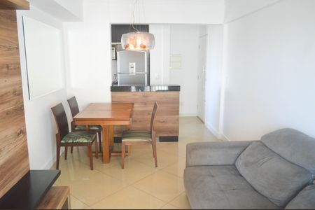 Apartamento à venda com 69m², 3 quartos e 1 vaga Apartamento à venda com 69m², 3 quartos e 1 vagaSala