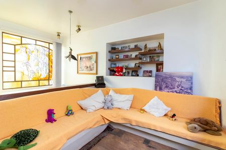 Casa à venda com 370m², 7 quartos e 4 vagasSala de TV