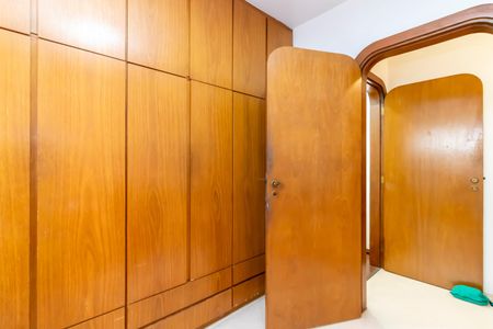 Casa à venda com 370m², 7 quartos e 4 vagasQuarto 5