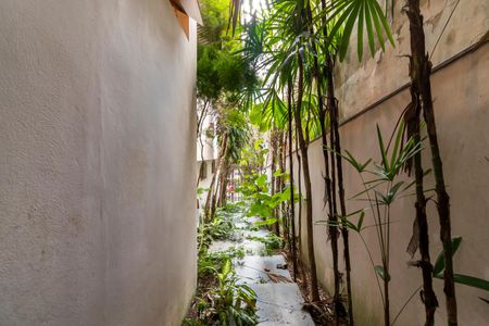 Casa à venda com 370m², 7 quartos e 4 vagasCorredor de Entrada