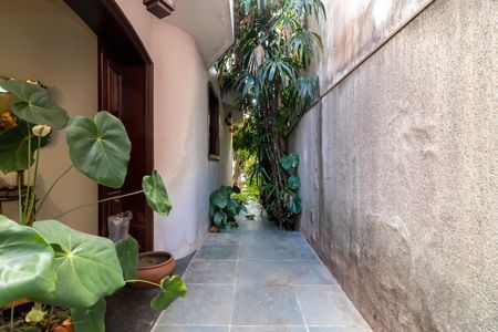 Casa à venda com 370m², 7 quartos e 4 vagasCorredor de Entrada