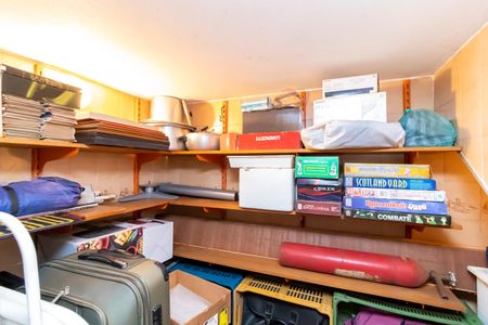 Casa à venda com 370m², 7 quartos e 4 vagasÁrea de Serviço - Despensa