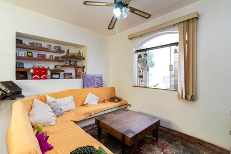 Casa à venda com 370m², 7 quartos e 4 vagasSala de TV