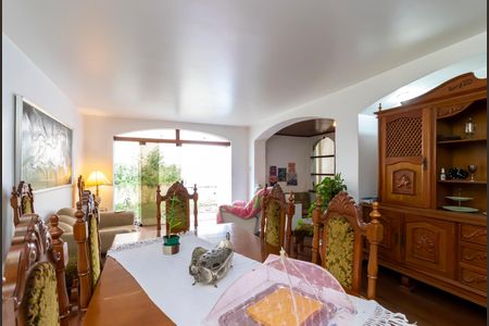 Casa à venda com 370m², 7 quartos e 4 vagasSala de Jantar