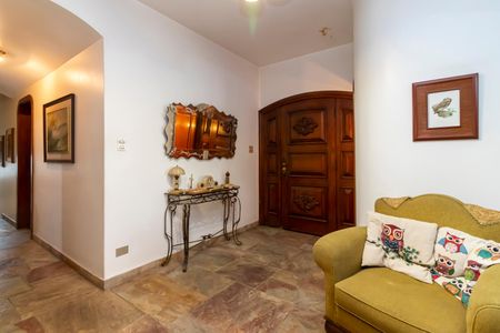 Casa à venda com 370m², 7 quartos e 4 vagasHall de Entrada