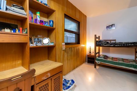 Casa à venda com 370m², 7 quartos e 4 vagasSuíte 2