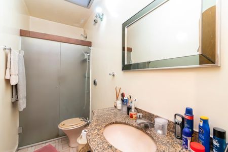 Casa à venda com 370m², 7 quartos e 4 vagasBanheiro 3