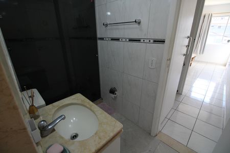 Casa de condomínio à venda com 120m², 4 quartos e 2 vagasQuarto 3 - Banheiro