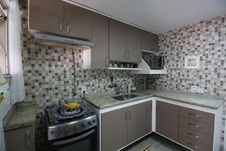 Casa de condomínio à venda com 120m², 4 quartos e 2 vagasCozinha