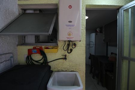 Casa de condomínio à venda com 120m², 4 quartos e 2 vagasÁrea de Serviço