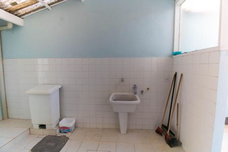 Casa à venda com 380m², 5 quartos e 3 vagas Casa à venda com 380m², 5 quartos e 3 vagasÁrea de Serviço