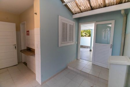 Casa à venda com 380m², 5 quartos e 3 vagas Casa à venda com 380m², 5 quartos e 3 vagasÁrea de Serviço