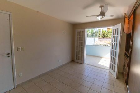 Casa à venda com 380m², 5 quartos e 3 vagas Casa à venda com 380m², 5 quartos e 3 vagasSuíte 5