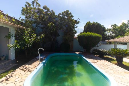 Casa à venda com 380m², 5 quartos e 3 vagas Casa à venda com 380m², 5 quartos e 3 vagasÁrea externa