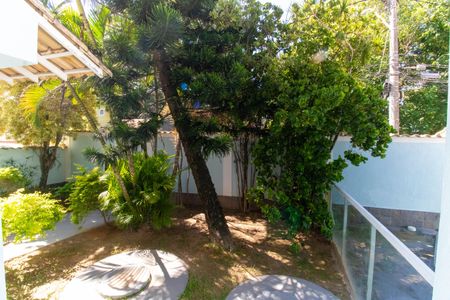 Casa à venda com 380m², 5 quartos e 3 vagas Casa à venda com 380m², 5 quartos e 3 vagasVista da Suíte 1