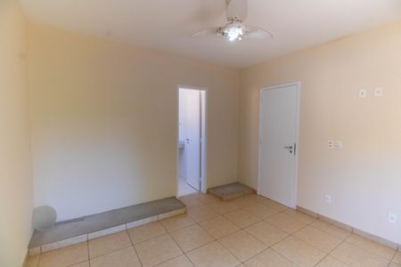 Casa à venda com 380m², 5 quartos e 3 vagas Casa à venda com 380m², 5 quartos e 3 vagasSuíte 3