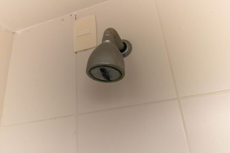 Casa à venda com 380m², 5 quartos e 3 vagas Casa à venda com 380m², 5 quartos e 3 vagasBanheiro da Suíte 1