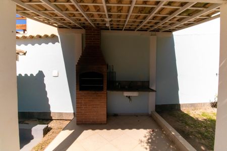 Casa à venda com 380m², 5 quartos e 3 vagas Casa à venda com 380m², 5 quartos e 3 vagasÁrea externa