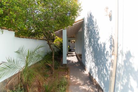 Casa à venda com 380m², 5 quartos e 3 vagas Casa à venda com 380m², 5 quartos e 3 vagasÁrea externa