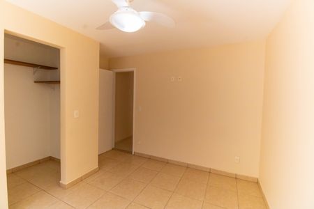 Casa à venda com 380m², 5 quartos e 3 vagas Casa à venda com 380m², 5 quartos e 3 vagasSuíte 1