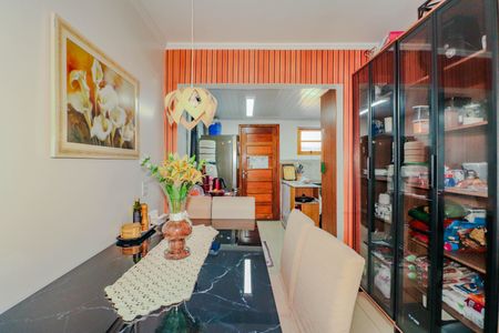 Casa à venda com 78m², 2 quartos e 1 vagaSala