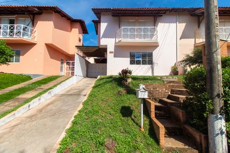 Casa de condomínio à venda com 110m², 3 quartos e 2 vagas Casa de condomínio à venda com 110m², 3 quartos e 2 vagasFachada