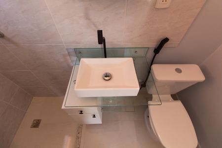 Casa de condomínio à venda com 110m², 3 quartos e 2 vagas Casa de condomínio à venda com 110m², 3 quartos e 2 vagasBanheiro Suíte