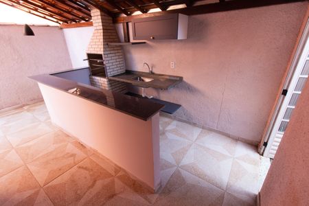 Casa de condomínio à venda com 110m², 3 quartos e 2 vagas Casa de condomínio à venda com 110m², 3 quartos e 2 vagasÁrea Gourmet