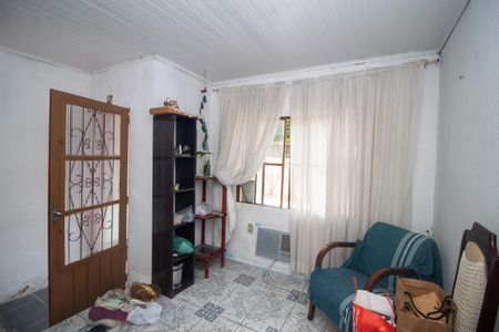 Casa à venda com 390m², 4 quartos e 2 vagasSala