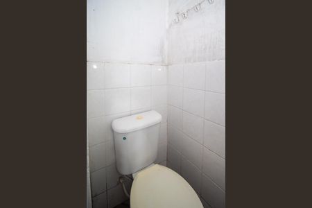 Casa à venda com 390m², 4 quartos e 2 vagasBanheiro da Suíte