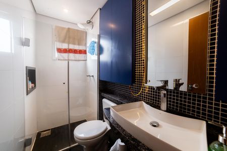 Apartamento à venda com 165m², 3 quartos e 2 vagas Apartamento à venda com 165m², 3 quartos e 2 vagasBanheiro Social