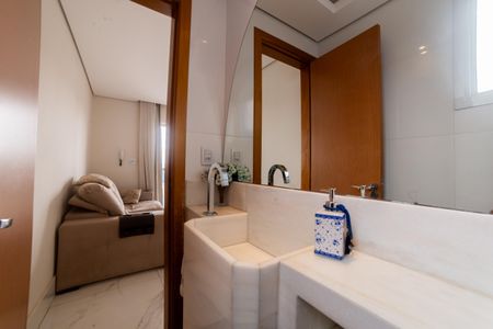 Apartamento à venda com 165m², 3 quartos e 2 vagas Apartamento à venda com 165m², 3 quartos e 2 vagasBanheiro Social