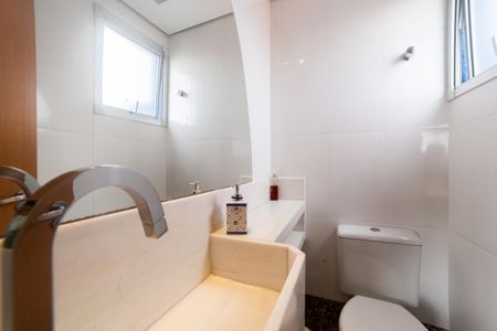 Apartamento à venda com 165m², 3 quartos e 2 vagas Apartamento à venda com 165m², 3 quartos e 2 vagasBanheiro Social