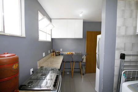 Apartamento à venda com 66m², 3 quartos e 1 vagaCozinha 