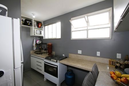 Apartamento à venda com 66m², 3 quartos e 1 vagaCozinha 