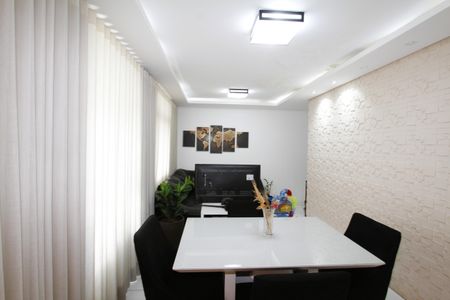 Apartamento à venda com 66m², 3 quartos e 1 vagaSala