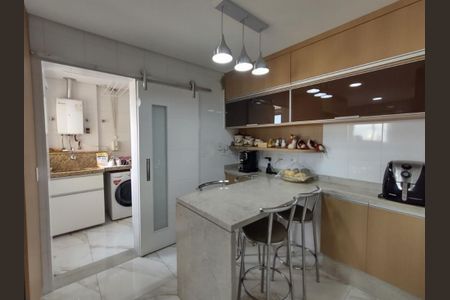 Apartamento à venda com 134m², 3 quartos e 3 vagas
