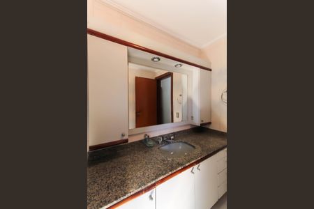 Apartamento à venda com 167m², 4 quartos e 3 vagas Apartamento à venda com 167m², 4 quartos e 3 vagasBanheiro