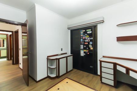 Apartamento à venda com 167m², 4 quartos e 3 vagas Apartamento à venda com 167m², 4 quartos e 3 vagasQuarto 4 - Suíte