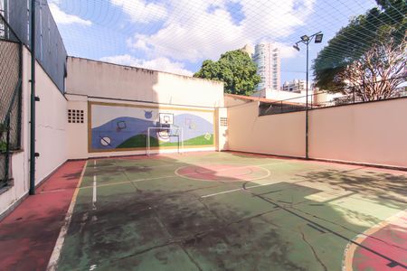 Apartamento à venda com 167m², 4 quartos e 3 vagas Apartamento à venda com 167m², 4 quartos e 3 vagasQuadra Esportiva