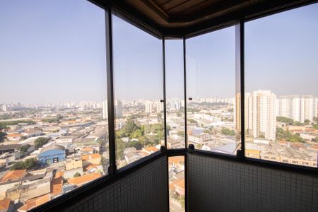Apartamento à venda com 220m², 3 quartos e 4 vagas Apartamento à venda com 220m², 3 quartos e 4 vagasVaranda da Suíte