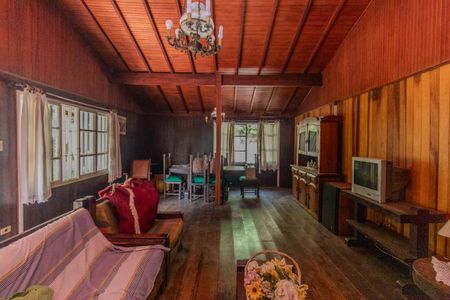 Casa à venda com 130m², 3 quartos e 2 vagasSala