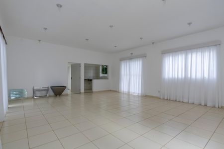 Apartamento para alugar com 43m², 2 quartos e 1 vagaÁrea comum - Salão de festas
