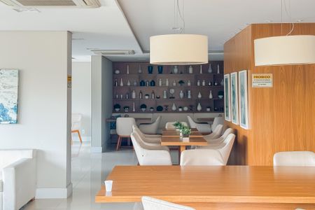 Apartamento à venda com 72m², 2 quartos e 1 vagaÁrea comum - Salão de festas